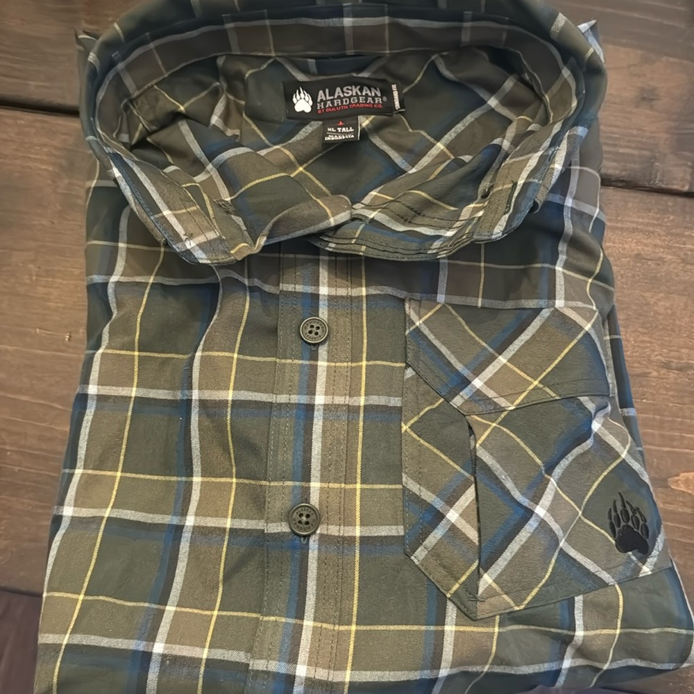 XLT, Duluth trading company plaid shirt. Worn 1 or 2 times